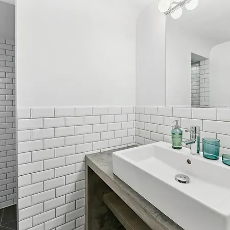 Montmartre Theater Loft Appartamento Parigi